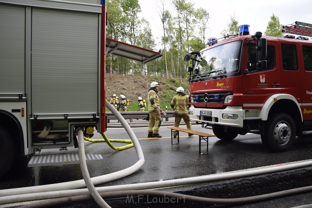 VU Gefahrgut LKW umgestuerzt A 4 Rich Koeln Hoehe AS Gummersbach P052.JPG - Miklos Laubert